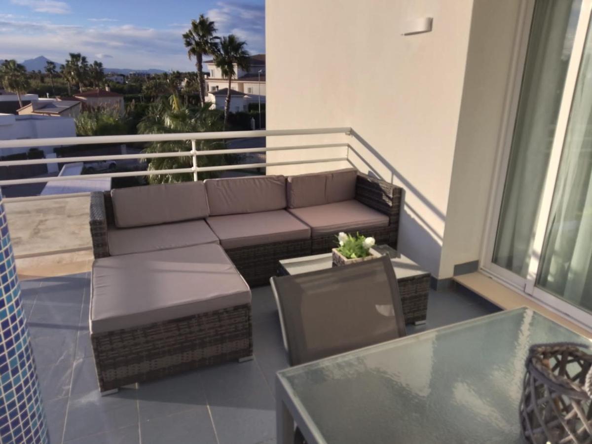 Apartment Nova & Met & Golf Oliva